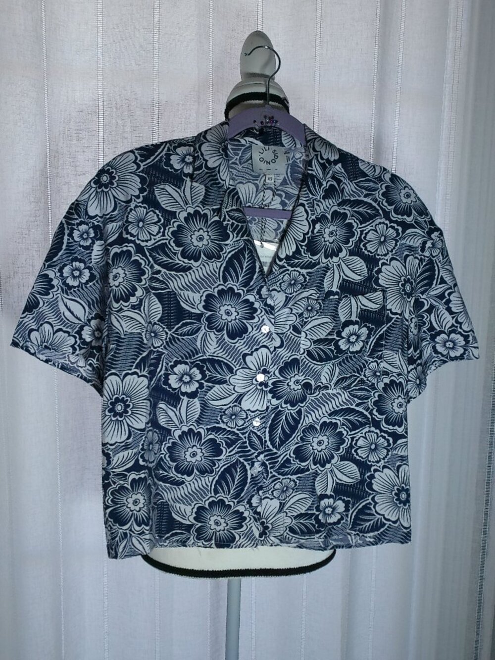 MOLLY BRACKEN LILI SIDONIO Blouse Button-UP Whte w/Navy Blue Floral NWT XS